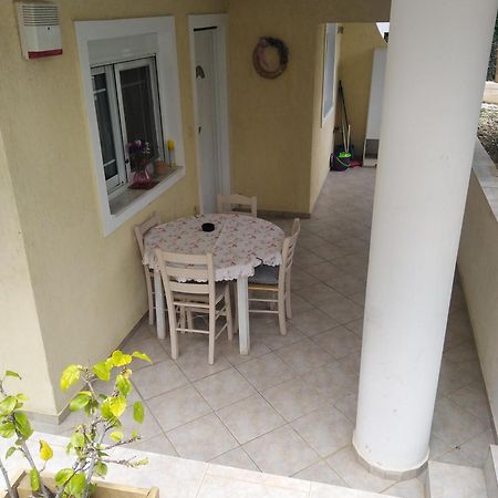 Stavros Apartments Artemida  Buitenkant foto